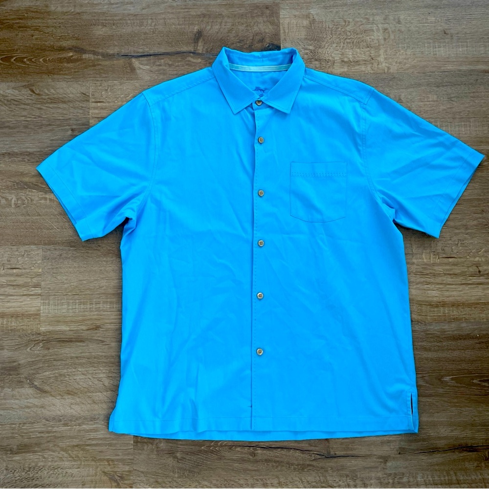 Men's Tommy Bahama Size Large Light Blue Polo Silk/Cotton Blend Great Condition
